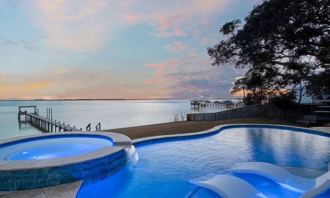 Wynnehaven Beach House | Stunning Waterfront Villa w/Htd Pool/Spa/Beach/Dock/kayaks/Game Rm!