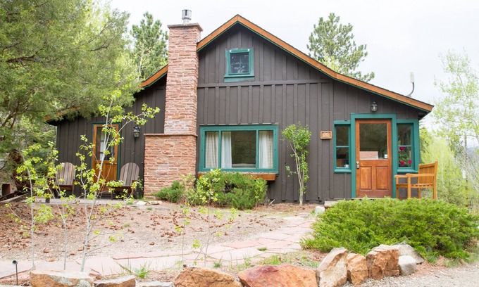 Drake Cabin | Stunningly Beautiful Cabin On The Big Thompson River in Estes Park, Co
