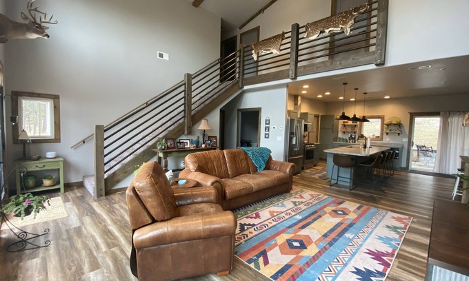 Rapid City House | STURGIS RALLY OR JUST A PRIVATE VACATION RENTAL IN THE BEAUTIFUL BLACK HILLS!!