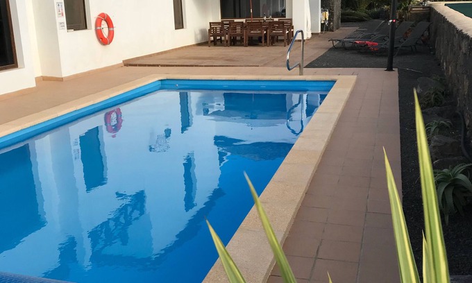 Villaverde Villa | Stylish 4 bedroom villa with heated pool, swim jets,WiFi, & one bed apartment.
