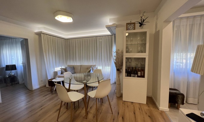 Klybeck Apartment | stylish 1-bedroom condo close to exhibition square