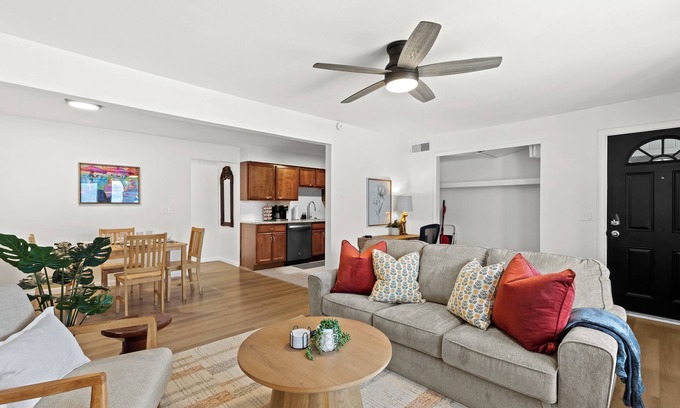 Royal Oak Apartment | Stylish 1st-Floor Close to Downtown Royal Oak