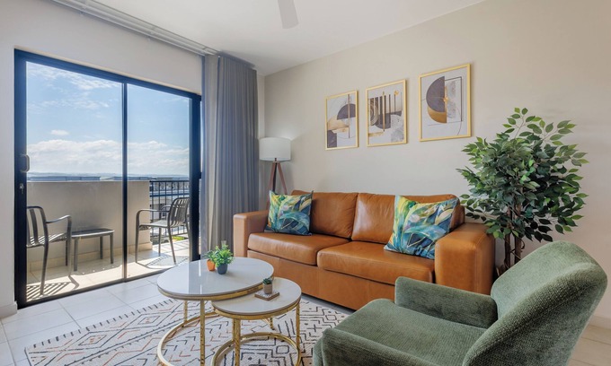 Umhlali Apartment | Stylish 2-Bed, Ballito l Balcony & Pool