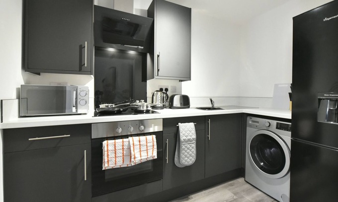 Pontefract Apartment | Stylish 2 Bedroom Apartment
