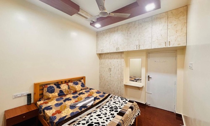 Bharathidasan Nagar Apartment | Stylish 2bhk apartment for 4 guests with WiFi, power backup andAC in Puducherry