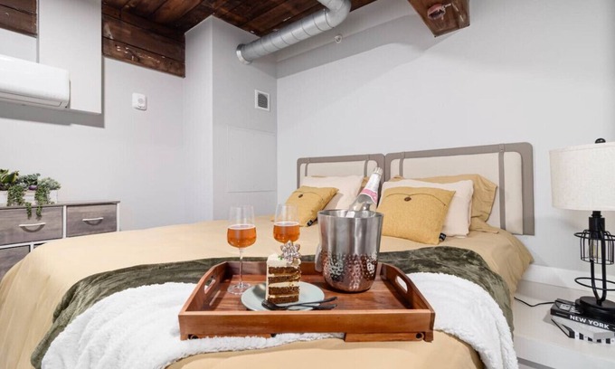 Providence Apartment | Stylish 2BR Near Brown, Dining, Nurses, Hospital