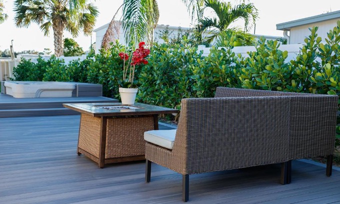 Bonita Shores Apartment | Stylish 2BR unit w/hot tub 5 mins from the beach!