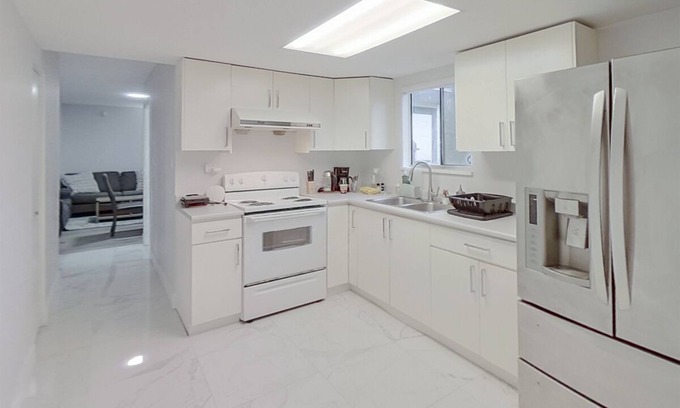 Guildford House | Stylish 3 bed 2 bath Brand New suite.