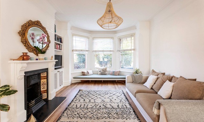 Dudden Hill House | Stylish 3-Bed Home with Garden in Dollis Hill