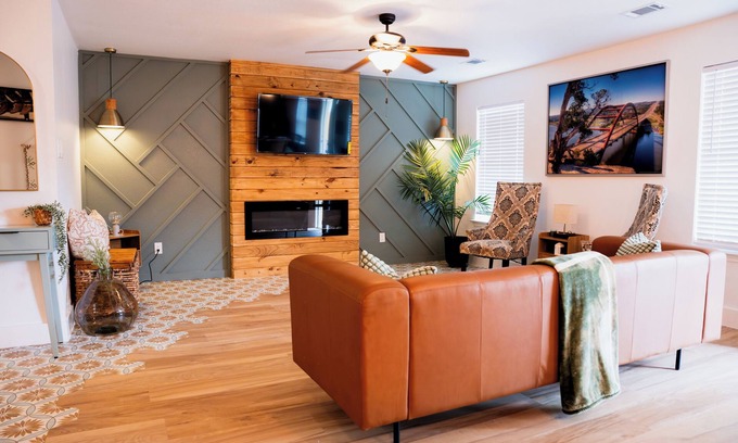 Stony Ridge North House | Stylish 3-bedroom house 2 min- COTA 5 min-TESLA 10 min- Airport 15 min-Downtown