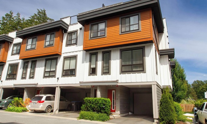 Squamish House | Stylish 3 bedroom townhome with rooftop patio