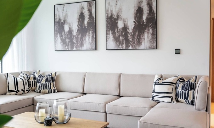 Dubai Marina Apartment | Stylish 3-Bedrooms with an elegant dining area in the heart of Dubai Marina!