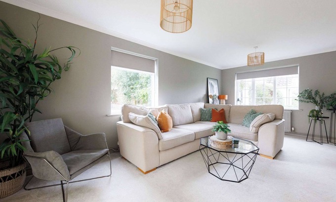 West Wittering House | Stylish 4 Bed Home close to beach