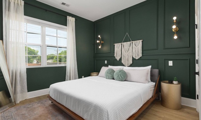 Cleveland Park Condo | Stylish 5 Beds, 2 Bedroom in Trendy East Nashville