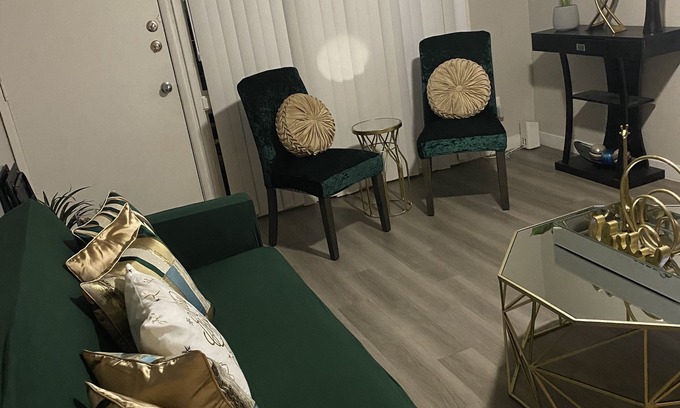 Tempe Apartment | Stylish and cozy one bedroom apartment.