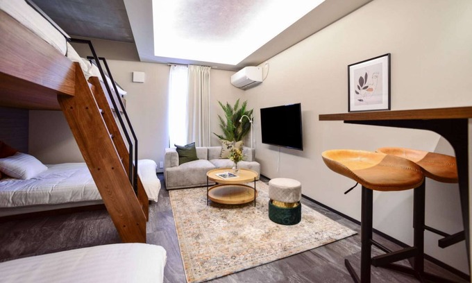 Higashiazabu Apartment | Stylish and homey space! // Alt Stay Azabudai 201
