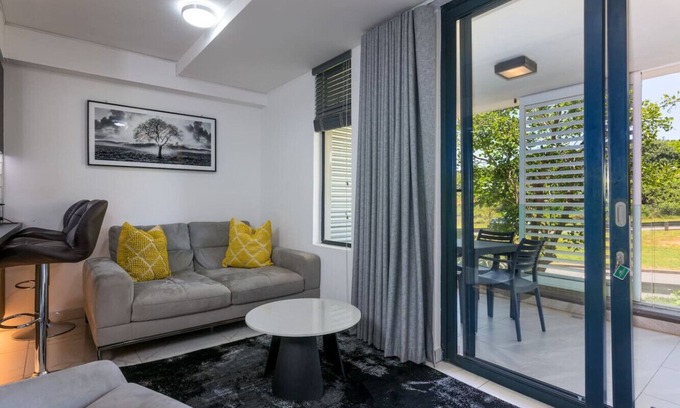 La Mercy Apartment | Stylish and Slick Sibaya E214