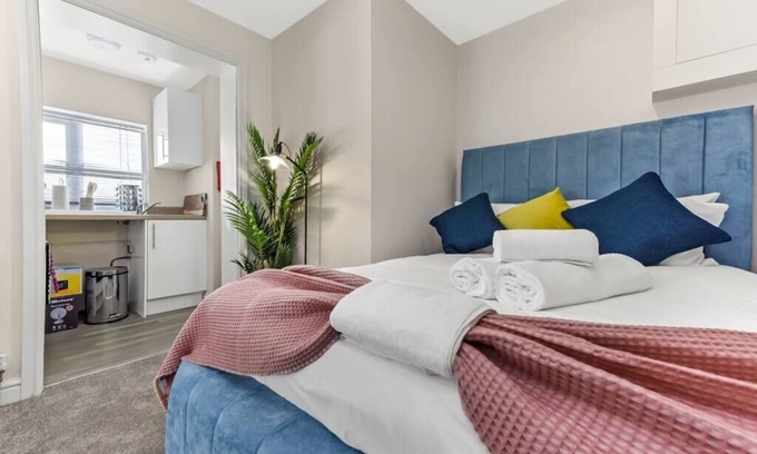 Chase Apartment | Stylish and Snug Studio - All You Need