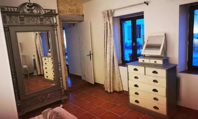 Les Alleuds Cottage | STYLISH AND SPACIOUS RURAL GITE WITH EXCLUSIVE POOL AND LARGE ENCLOSED GARDEN