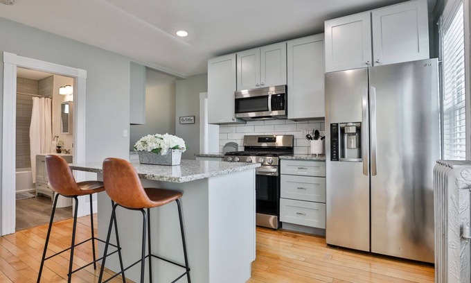 North Andover Apartment | Stylish Apartment Near Downtown & Major Highways