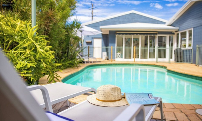 Sawtell House | Stylish Beach House with Pool, Close walk to Cafes and Beach, Golf Course View