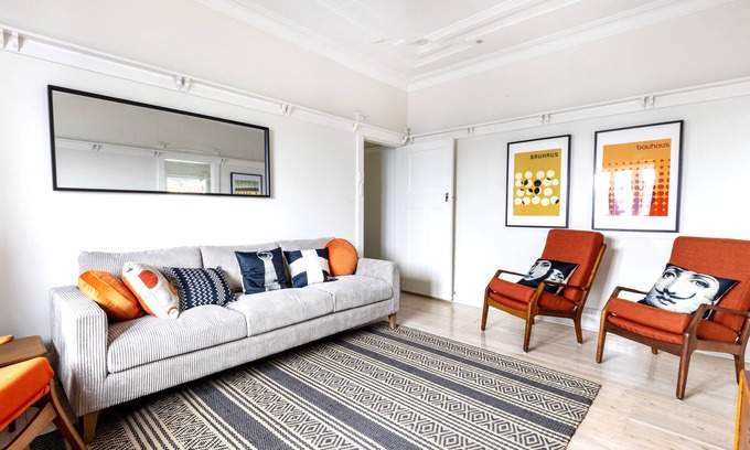 Bondi Beach Apartment | Stylish Bondi Beach pad moments from sand & surf