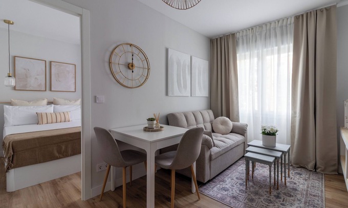 Navas Apartment | * Stylish Brand New Apt 5 guests A/C El Clot @22 District