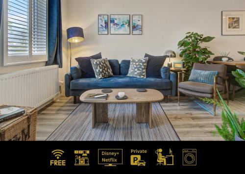 Rushmoor District Apartment | Stylish, business traveller friendly apartment, with free parking and Netflix