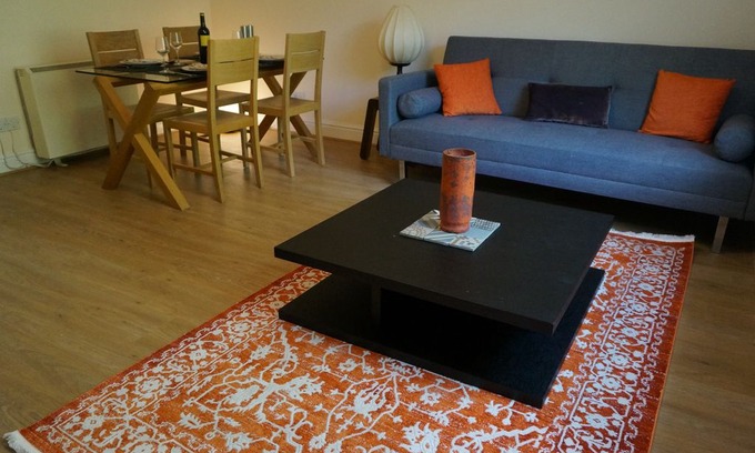 Holland Park Apartment | Stylish Central Notting Hill 2 br