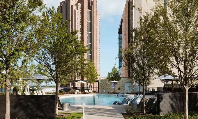 Cityplace Condo | Stylish, centrally-located condo in Uptown/West Village with high-end amenities!