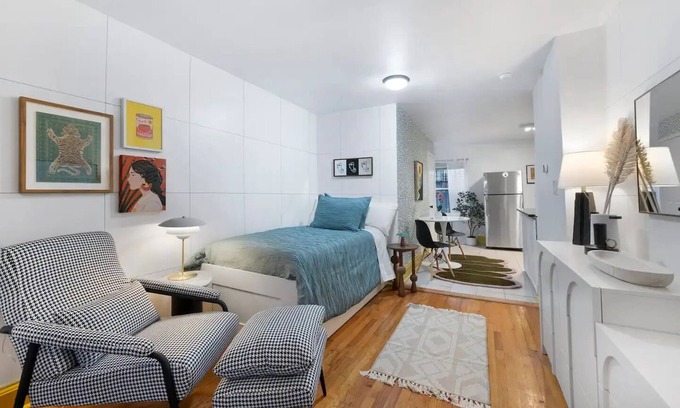 West Side Apartment | Stylish City Retreat-Mins to Manhattan via PATH