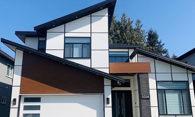 West Abbotsford House | Stylish, clean&cozy new 2 bedroom guest suite