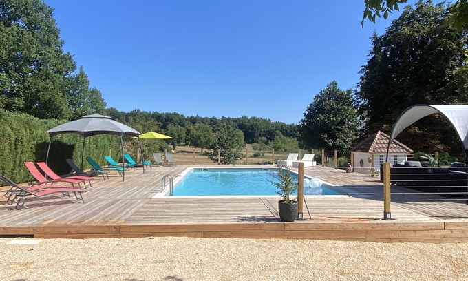 Coulaures House | Stylish complex - perfect for friends and families gatherings of up-to 24