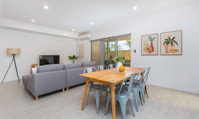 Beeliar House | Stylish cottage - escape the hustle & bustle!