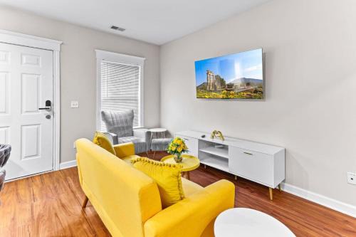 Midtown Apartment | Stylish Cozy 2-BR Detroit