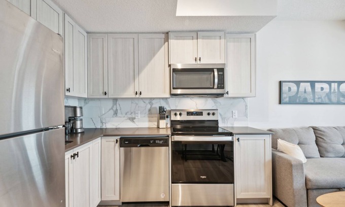 Northwest Calgary House | Stylish, Cozy New Build Retreat