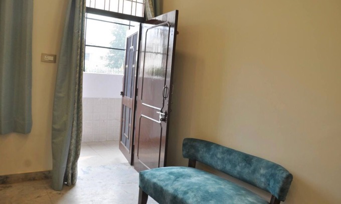 Jaipur District Apartment | Stylish & Cozy Retreat