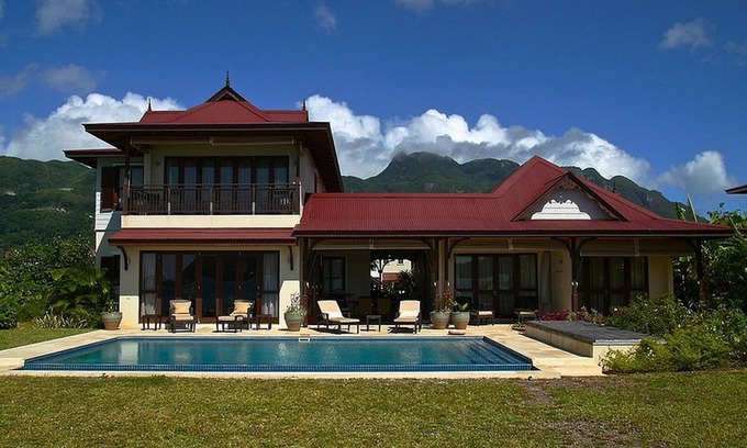 Mahe Island Villa | Stylish decorated 03 bedrooms villa with pool and views on the Ocean