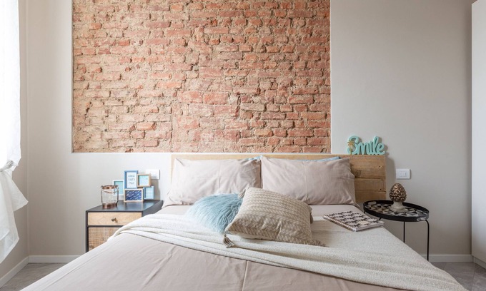 Casoretto Apartment | Stylish double bedroom flat in Lambrate Design District
