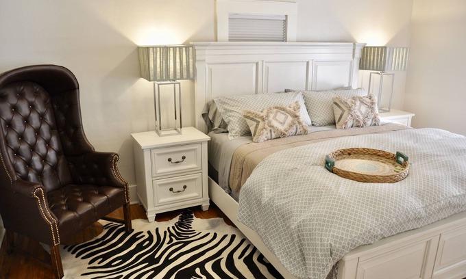 Rapid City Apartment | Stylish Duplex DT Apt - Walk, Bike, Visit, Enjoy!