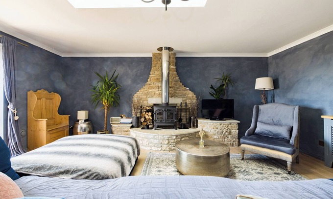Frome House | Stylish Family Barn, edge of Frome + country views