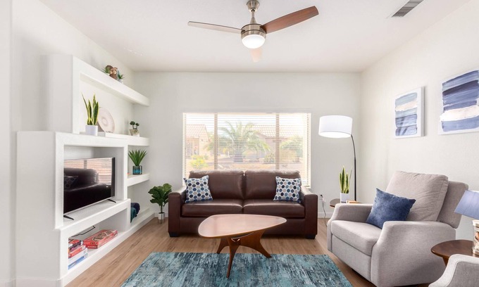 Surprise House | Stylish & Freshly updated 2BD 2BA with Firepit!