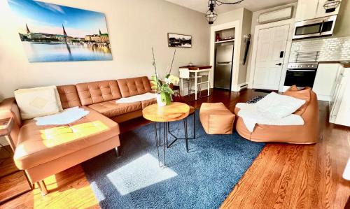 Perth Apartment | Stylish Heritage Gem facing Stewart Park and Town Hall