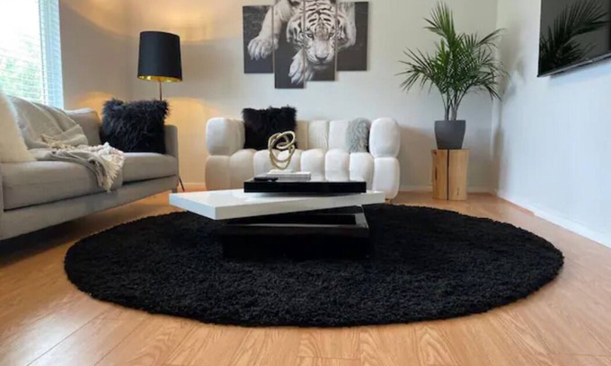 Guildford House | Stylish Home