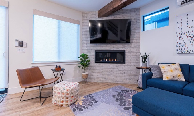 Coeur d'Alene House | Stylish home located on Centennial Trail, walking distance to shops, river, etc