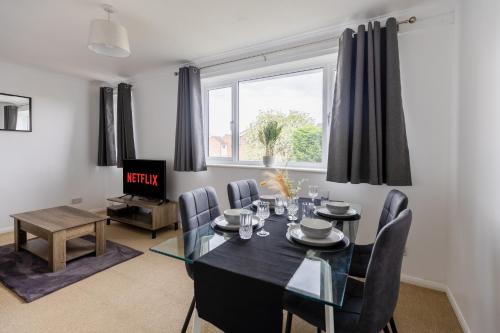 Great Shelford Apartment | Stylish Home Near Addenbrookes Hospital by Traboule Properties Ltd