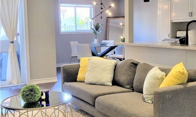 Elder Mills House | Stylish House Close to All Amenities