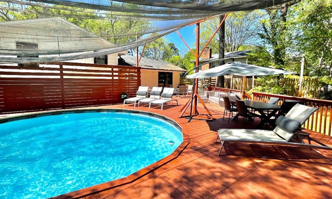 Northeast Raleigh House | Stylish House with Pool 5BR/3BA