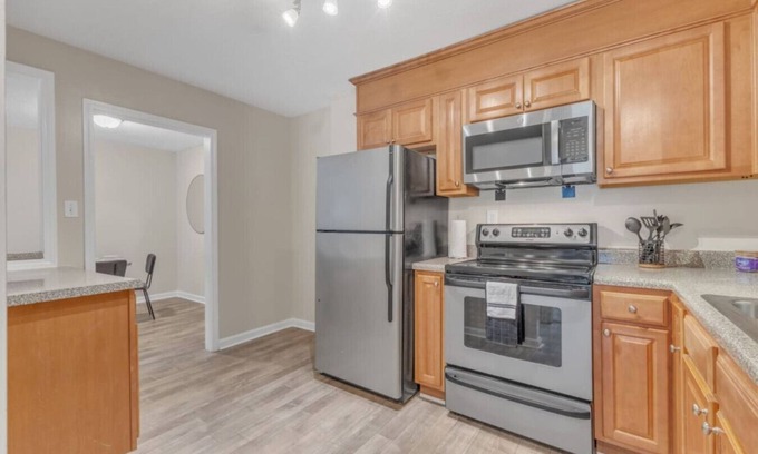 Crabtree Apartment | Stylish King 2BR Suite—in Crabtree Valley Raleigh!
