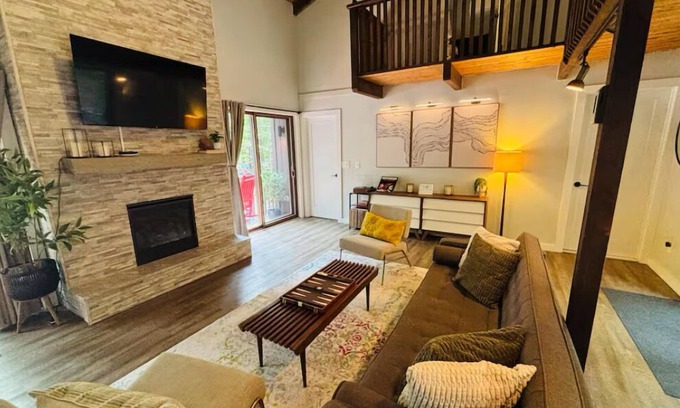 Lake Ariel House | Stylish Lake Retreat with Pool, Beaches & Fire Pit